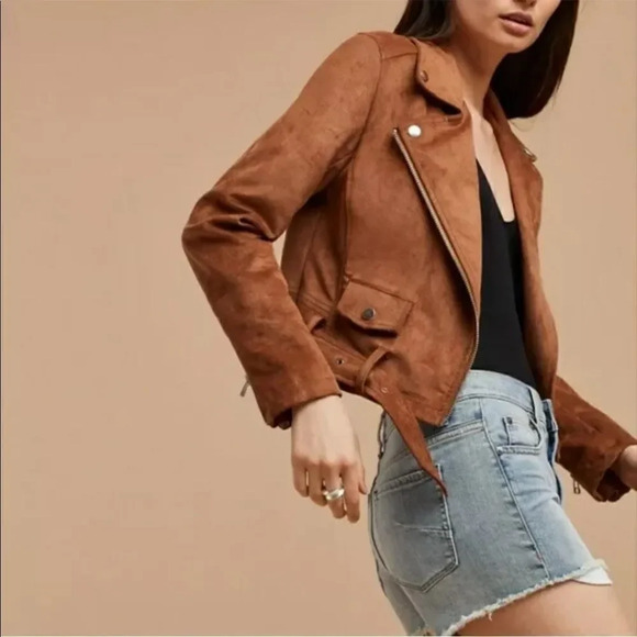 Talula denim light wash distressed shorts - Picture 3 of 15